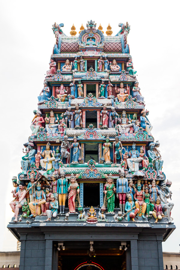 Sri Mariamman Temple, Singapore travel guide, historic attractions of Singapore, what to see in Singapore, Singapore guide, travel couple guide, travel blog,